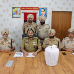 ਅੰਮ੍ਰਿਤਸਰ:12 ਕਿਲੋ ਅਫ਼ੀਮ ਸਣੇ ਦੋ ਗ੍ਰਿਫ਼ਤਾਰ